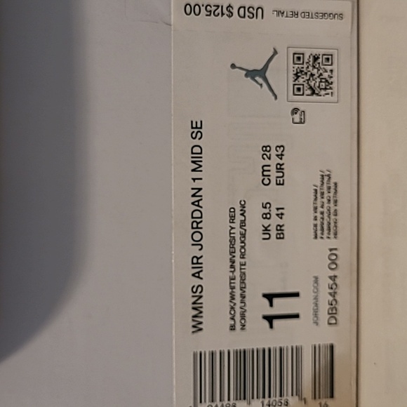 Air Jordan 1 Mid SE Wmns Size 11 Nike Athletic Basketball Sneakers Shoes - Picture 2 of 14